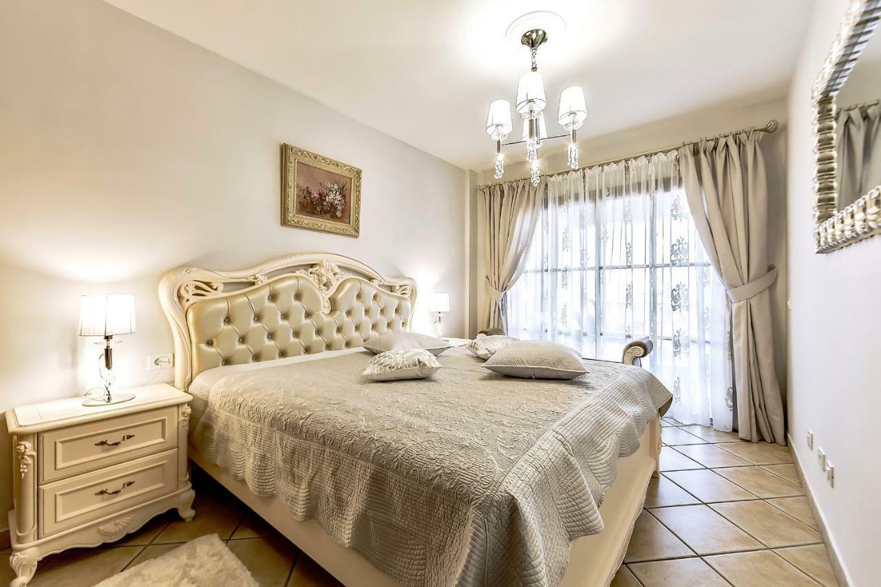 אדחה Apartment Elite Palace מראה חיצוני תמונה