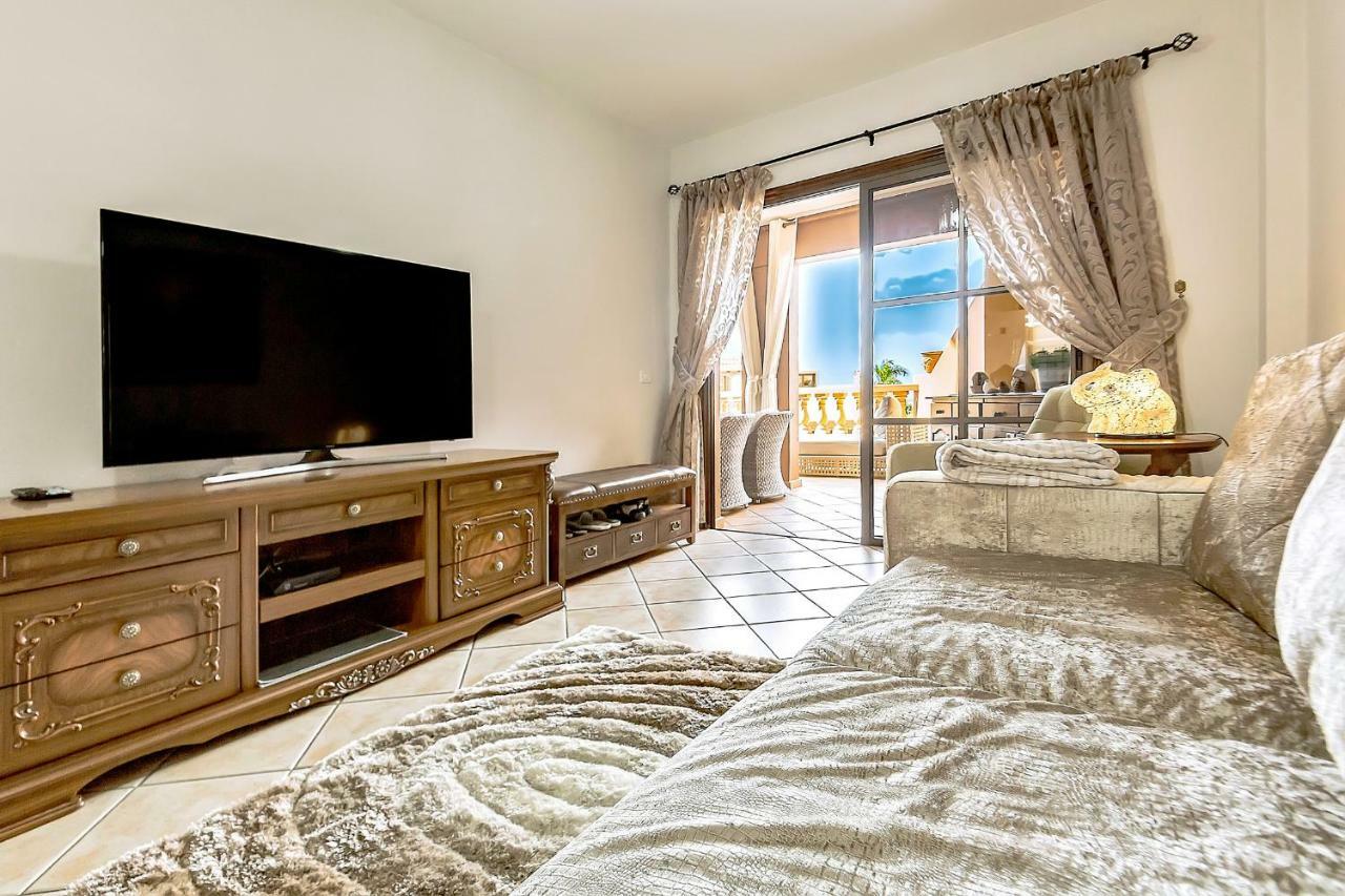 אדחה Apartment Elite Palace מראה חיצוני תמונה